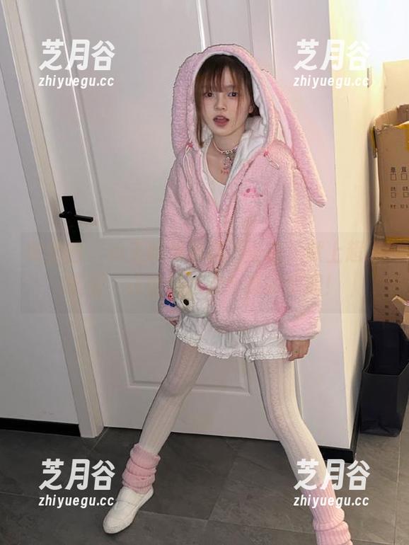 微密圈 - 小玉吃果冻携手圣诞，献上超级美图，让壁纸也过个亮丽假期！