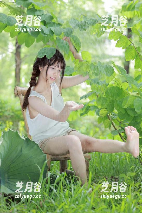 尤果网-乔依琳 尤果网 - 乔依琳经典牛仔裤作品全集:潮流之路上的每一瞬间