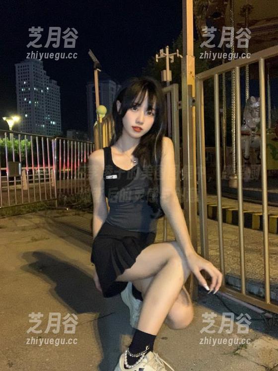 尤果网-李凌子 尤果网 - 在李凌子的美图图集中,感受厨娘背后的灵感与创意