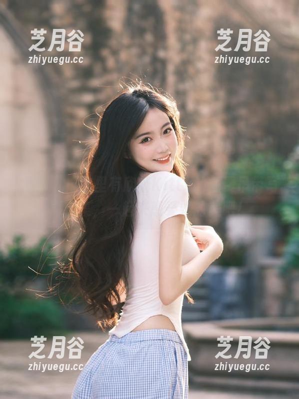 尤果网-欣杨Kitty 尤果网 - 这里有欣杨Kitty的免费吊带写真合集,一起来感受她的美吧!