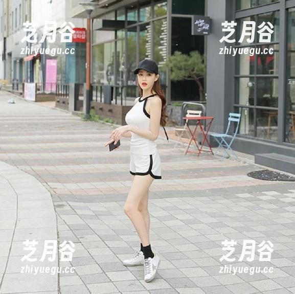 尤果网 - 最新王谨轩御姐写真：极致魅力与优雅的最新图片分享