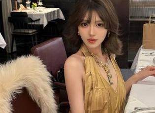 尤果网 – 感受球球校服写真艺术：在每张图片中体验青春的美丽作品