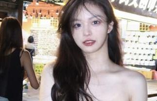 尤果网 – 糖果的天台写真作品：无圣光下展现独特的少女魅力
