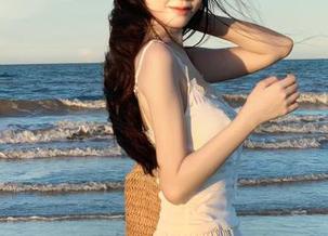 尤物馆 – 发现悦儿Yuky比基尼之美，珍藏她的珍贵作品和资源，夏日的绝佳伴侣！