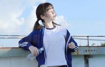 尤蜜荟 – SOLO_尹菲镂空作品合集，捕捉最真实的瞬间照片
