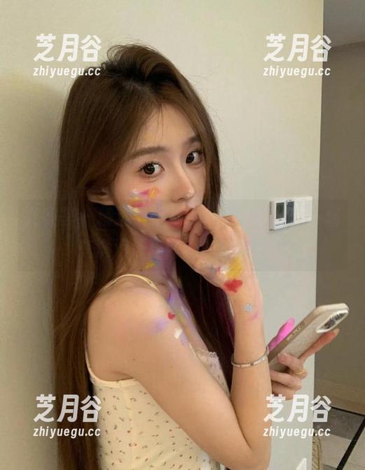 尤蜜荟-不柠bling 尤蜜荟 - 精选“不柠bling”红裙,一场充满浪漫与时尚的写真之旅