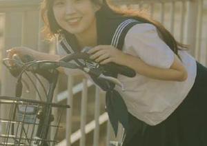 微密圈 – 美图合集：张老师与吉他妹妹的完美搭配，释放无限艺术气息