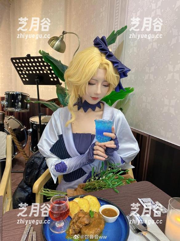 弥音音ww 图片独家:在线图集重温弥音音ww的能代系列作品
