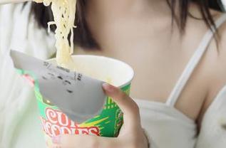 推女神 – 羞羞啦！王乔恩Abby的吊带作品精选，带你领略不一样的甜蜜气息！