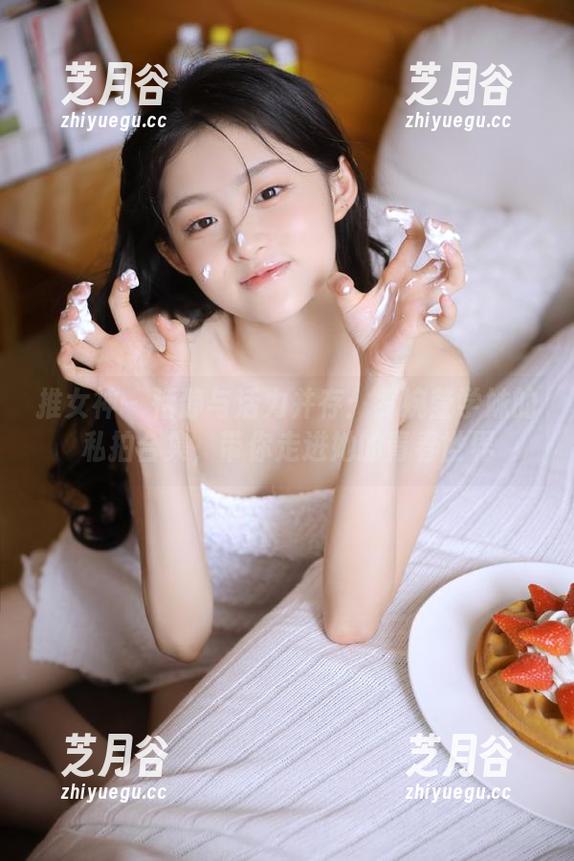 推女神-罗婉莹 推女神 - 恬静与活力并存:罗婉莹学妹的私拍合集,带你走进她的青春世界