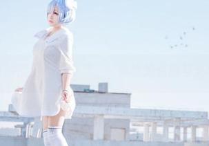 走进日奈娇的厨娘写真集，分享她的温暖与美味时光！
