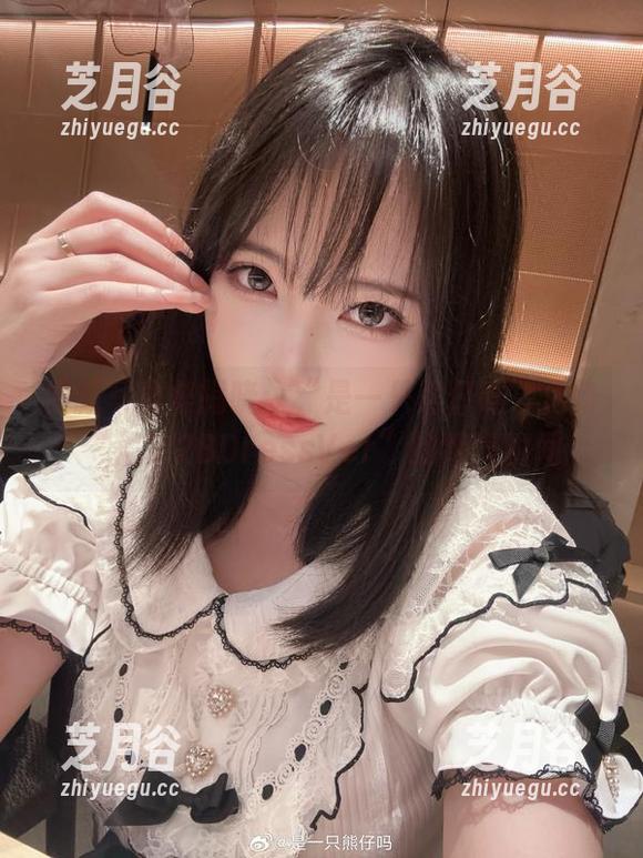 是一只熊仔吗 最新写真集揭晓:“是一只熊仔吗”化身“尼尔2BDressVer”的绝美瞬间