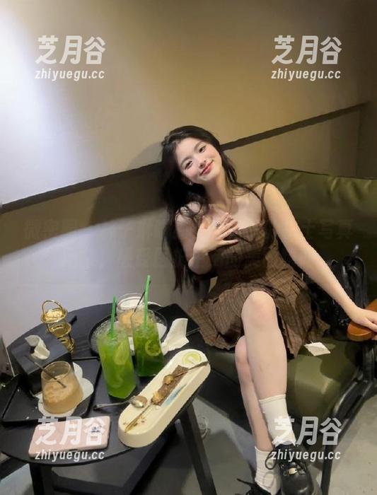 林子琳喵 微密圈 - 林子琳喵独特视角下的护士写真图集,感受医护生活的美丽瞬间