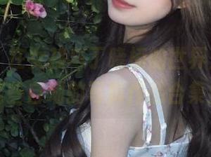 果团网 – 在女孩与丁晓楠的世界里，收录这些自嘲的写真作品合集！
