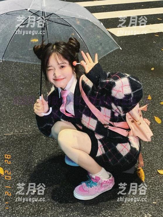 果团网-黄歆苑 果团网 - 黄歆苑浴缸写真集最新更新,带你进入美丽的梦幻世界
