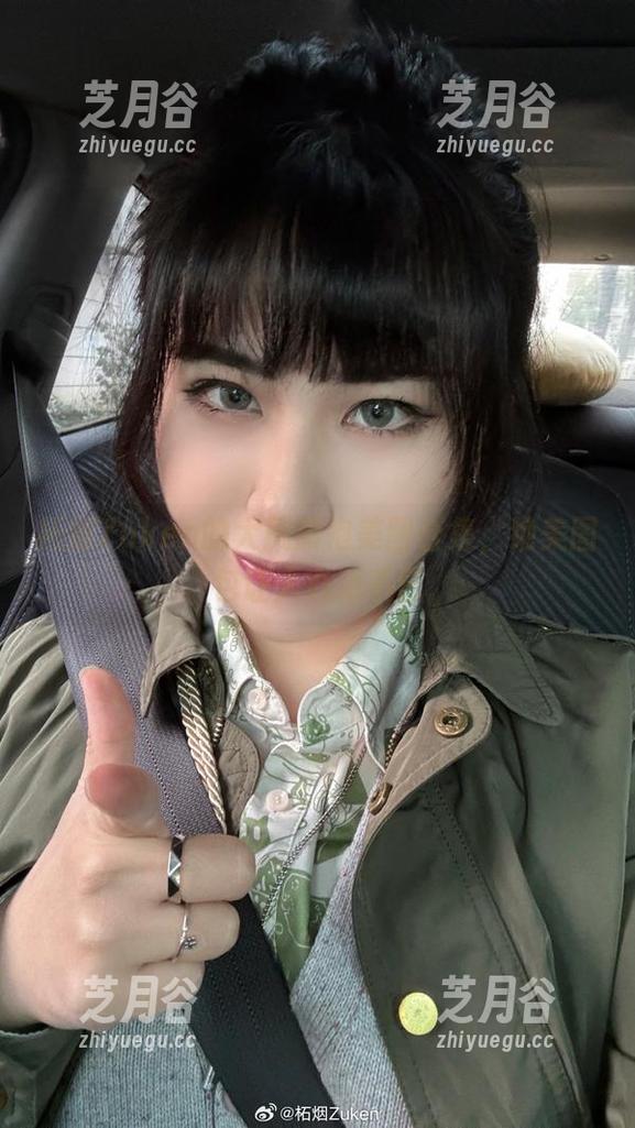 柘烟Zuken的大凤旗袍美图合集，绝美图包让人心动不已