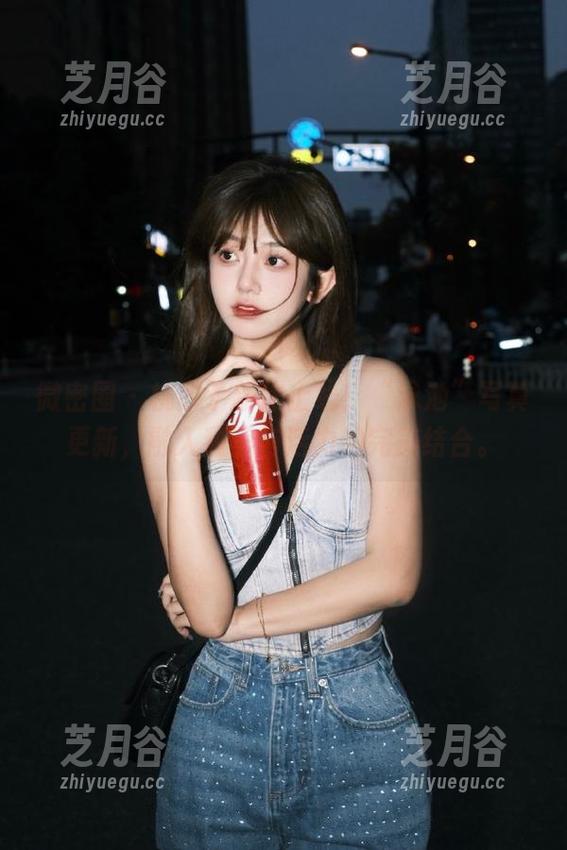 桃脱了 微密圈 - 桃脱了新作上线!“泳池”写真更新,融入甜美与活力的完美结合。