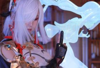 独家揭秘桜满三时的写真艺术，美图尽在《原神甘雨奶牛》作品中展现！