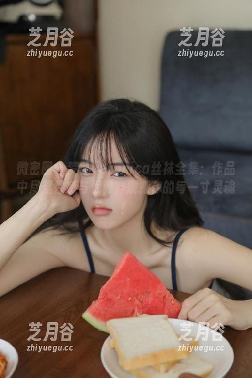 微密圈 - 梦露veronica丝袜全集：作品中尽显性感与优雅，震撼你的每一寸灵魂！