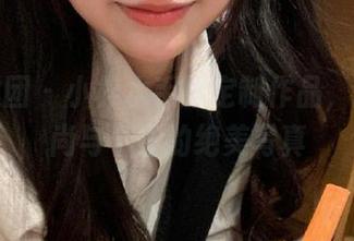森萝财团 – 小梓水手服定制作品，融合时尚与个性的绝美写真