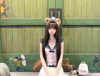 模范学院 – 不容错过的宅兔兔白丝图包，带你享受视觉的极致盛宴！