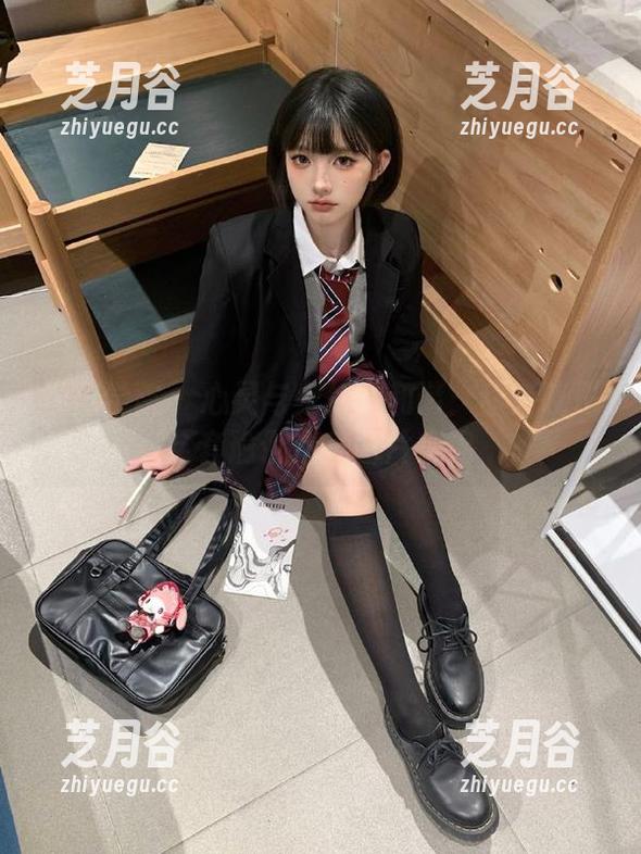 模范学院 - 心灵与身体的和谐：甜筒晓彤全套瑜伽精美图片集锦