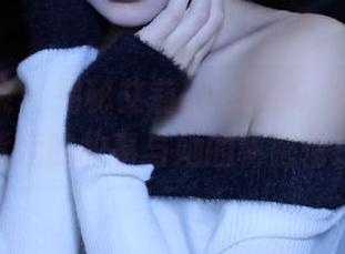 模范学院 – 揭秘艾莉Evelyn：高清写真背后的故事与她的秘密情感