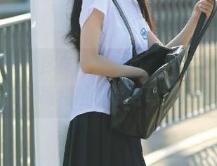 模范学院 – 尽享青春魅力，露露Andrea少女独家福利图包带给你无尽惊喜！