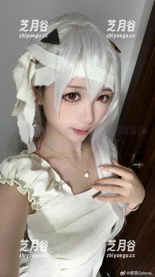 樱落Selena 小天鹅女仆的COS作品,一个来自樱落Selena的奇妙幻想,谁受得了!