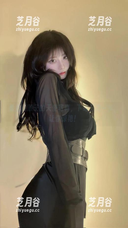 看清颜颜子的天使写真，下载只需一步，让你惊艳！