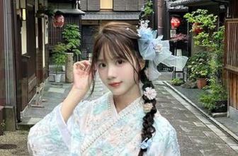 爱美足 – 蕾蕾丝袜高清写真集：在光与影的交错中，探索魅力的无穷可能