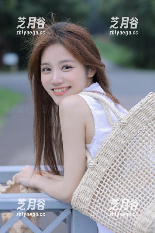 爱蜜社 - 萌琪琪Irene的透明艺术写真，最全壁纸合集来袭