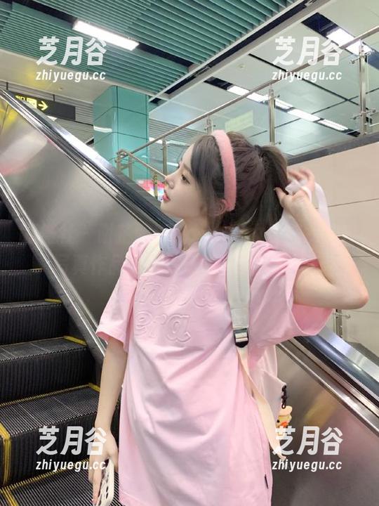 爱蜜社-谢芷馨Sindy 爱蜜社 - 谢芷馨Sindy,才女学姐的独特写真作品,承载青春的梦与希望!