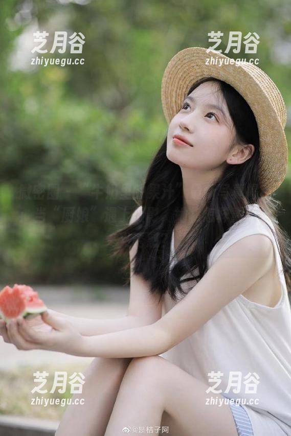 牛奶里的果汁 微密圈 - “牛奶里的果汁”最新写真揭秘:当“厨娘”遇上摄影,她将怎样重新定义诱惑?