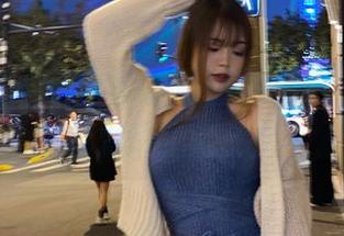 在线分享白烨烨的丝袜魅力合集，发现她摄影背后的秘密