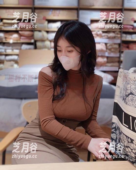 白银81 福利不断!白银81全新肉丝写真作品,展现生活中的每一份美丽