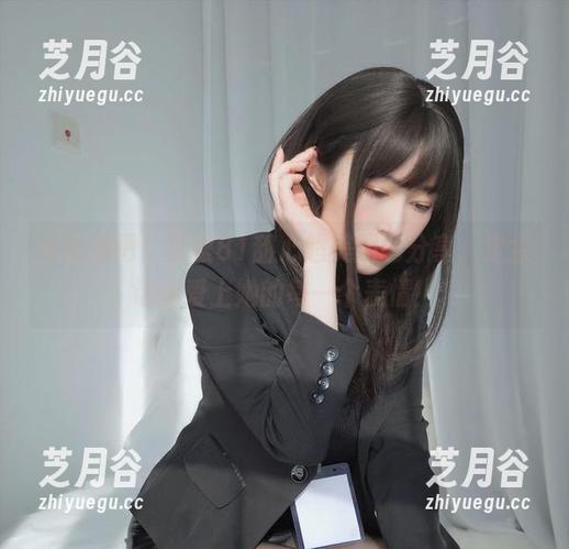 来看看吧！白银81甜心超美图包分享，定会让你爱上她的每一个表情！