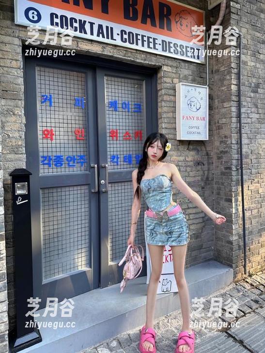 秀人网-CherryBlessU 秀人网 - 办公室画卷:CherryBlessU精美美图,快来下载精彩合集!