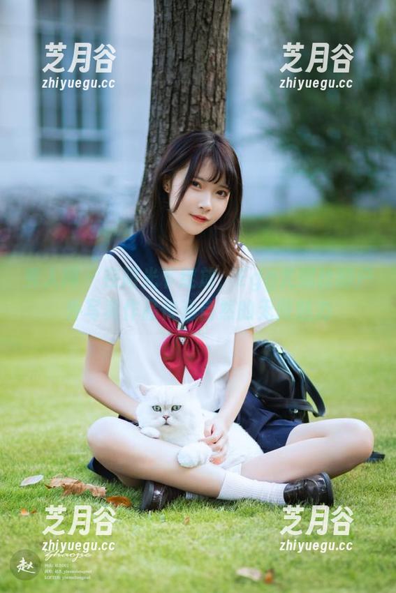 秀人网-Egg尤妮丝 秀人网 - 在阳光下绽放,Egg尤妮丝的户外写真作品传递自然的无限魅力