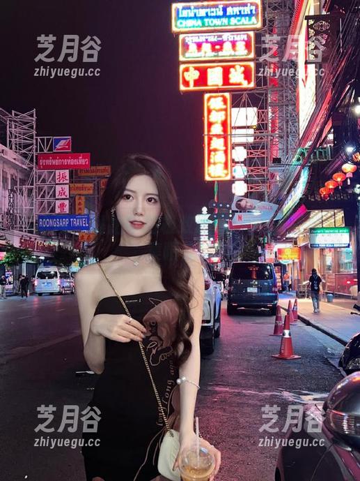 秀人网-UU酱 秀人网 - 私拍中的极致诱惑!UU酱美腿合集曝光!