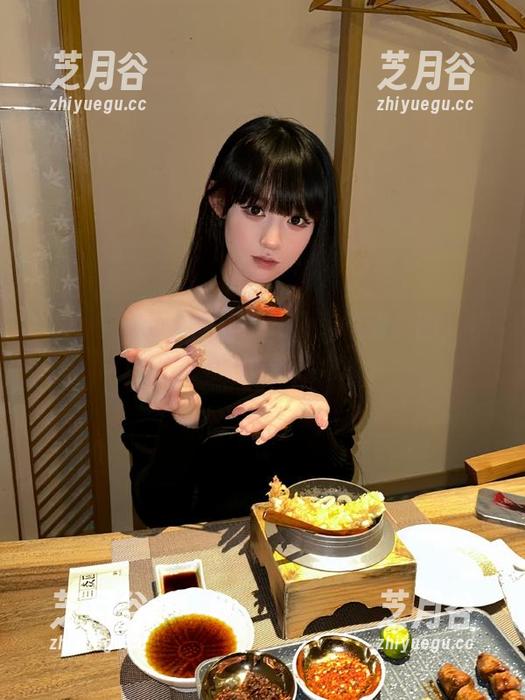 秀人网 - 探索周慕汐fairy校服美图，校园青春写真让你心动