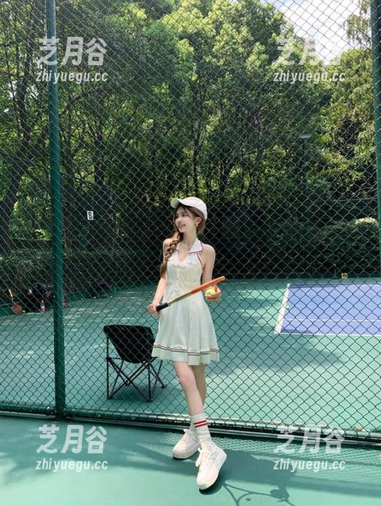 秀人网-大琪琪Emily 秀人网 - 大琪琪Emily旗袍写真图包免费分享,展现传统之美与时尚风范
