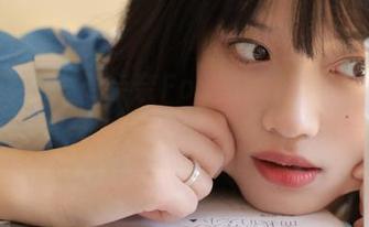 秀人网 – 发现奈奈Fox的秘书风格，在线图集尽显她的青春活力与个性