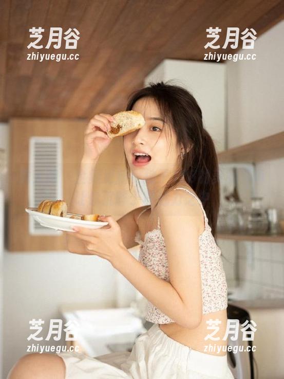 秀人网-柚子178 秀人网 - 全新更新!柚子178的美腿写真让你沉醉于其魅力之中