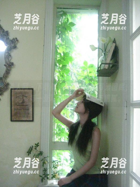 秀人网-美七Mia 秀人网 - 下载美七Mia独特的可爱图库,感受每一张写真作品的温柔与细腻。