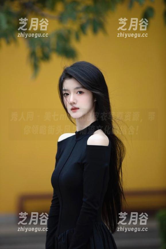 秀人网-美七mia 秀人网 - 美七mia私拍皮衣写真资源,带你领略街头风与潮流文化的结合!