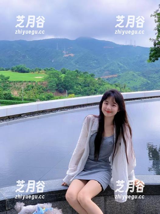 秀人网-葛征净高184cm 秀人网 - 葛征净高184cm长腿写真,突破无圣光限制:图片传达出别样的视觉体验与艺术感