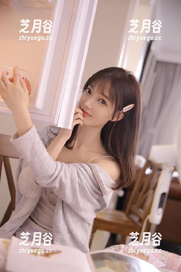 秀人网 - 诺诺Nono透明系列写真，提供免费下载的超美图包分享！