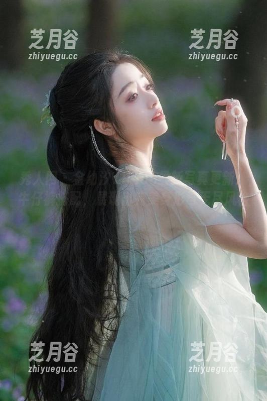 秀人网-金幼汐Vivian 秀人网 - 金幼汐Vivian最新写真更新:牛仔裤搭配,展现出完美身形与无尽风格!