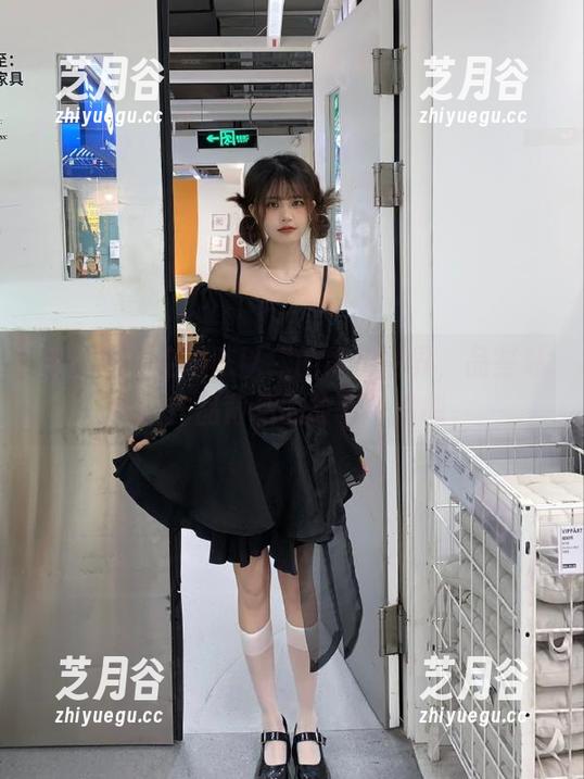 秀人网-陈以二 秀人网 - 走进陈以二的黑白世界,品鉴私拍作品背后的故事与情感